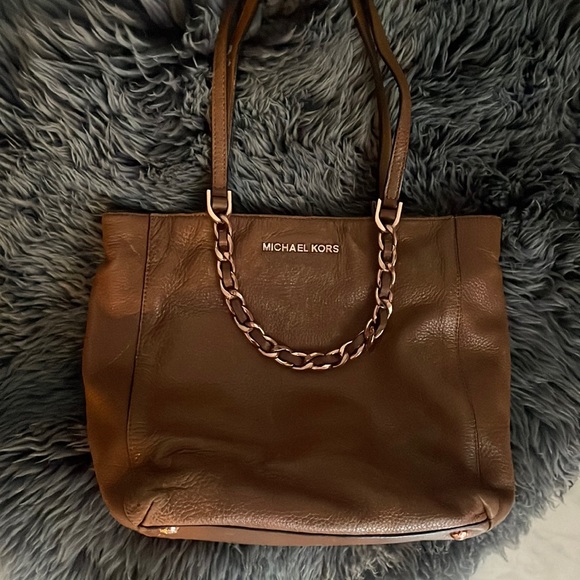 Michael Kors - Picture 1 of 1